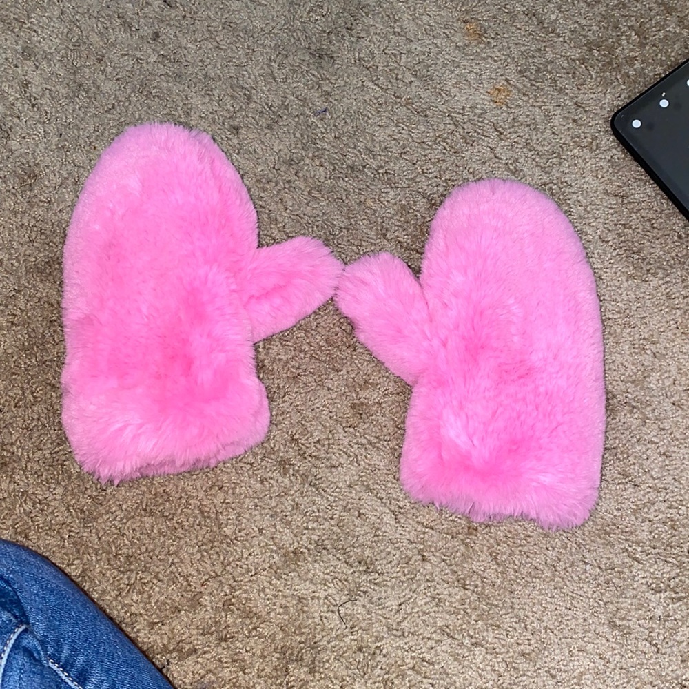 Fluffy pink mittens